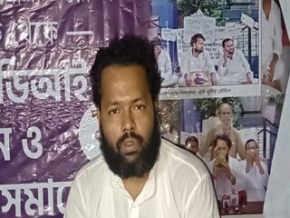 চাকরি ফেরতের দাবি