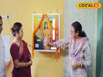 স্কুলেই