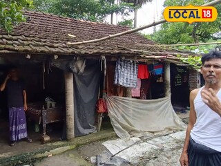 আশঙ্কায় দিন কাটাচ্ছে পরিবার
