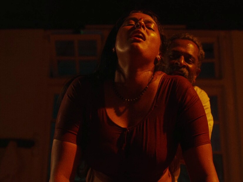 এই রোম্যান্টিক থ্রিলার ছবিটি মলয়ালম ভাষায় মুক্তি পায় এবং তেলেগুতেও ডাবিং করা হয়। এই সিনেমার নাম আঁচক্কাল্লাকোক্কান (Anchakkallakokkan)। এটি তেলুগুতে ছাপড়া মার্ডার কেস নামে মুক্তি পায়। এটি একটি মার্ডার মিস্ট্রি থ্রিলার। এই সিনেমায় রোম্যান্টিক দৃশ্যেরও অভাব নেই, তবে সেই দৃশ্যগুলিতেও অপ্রত্যাশিত মোড় রয়েছে।
