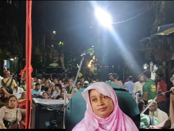 ‘চুলের ফিতে, হাতের ব্যান্ড সব পড়ে আছে, ঘরে গেলেই মনে পড়ছে মেয়ের স্বাধীনতা দিবসের প্রস্তুতি’, কান্নায় ভেঙে পড়লেন তামান্নার মা
