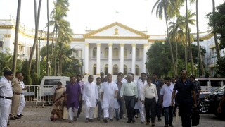 বিকাশ ভবনের সামনে ধর্নায় বসবেন হুশিয়ারি শুভেন্দু অধিকারীর! 