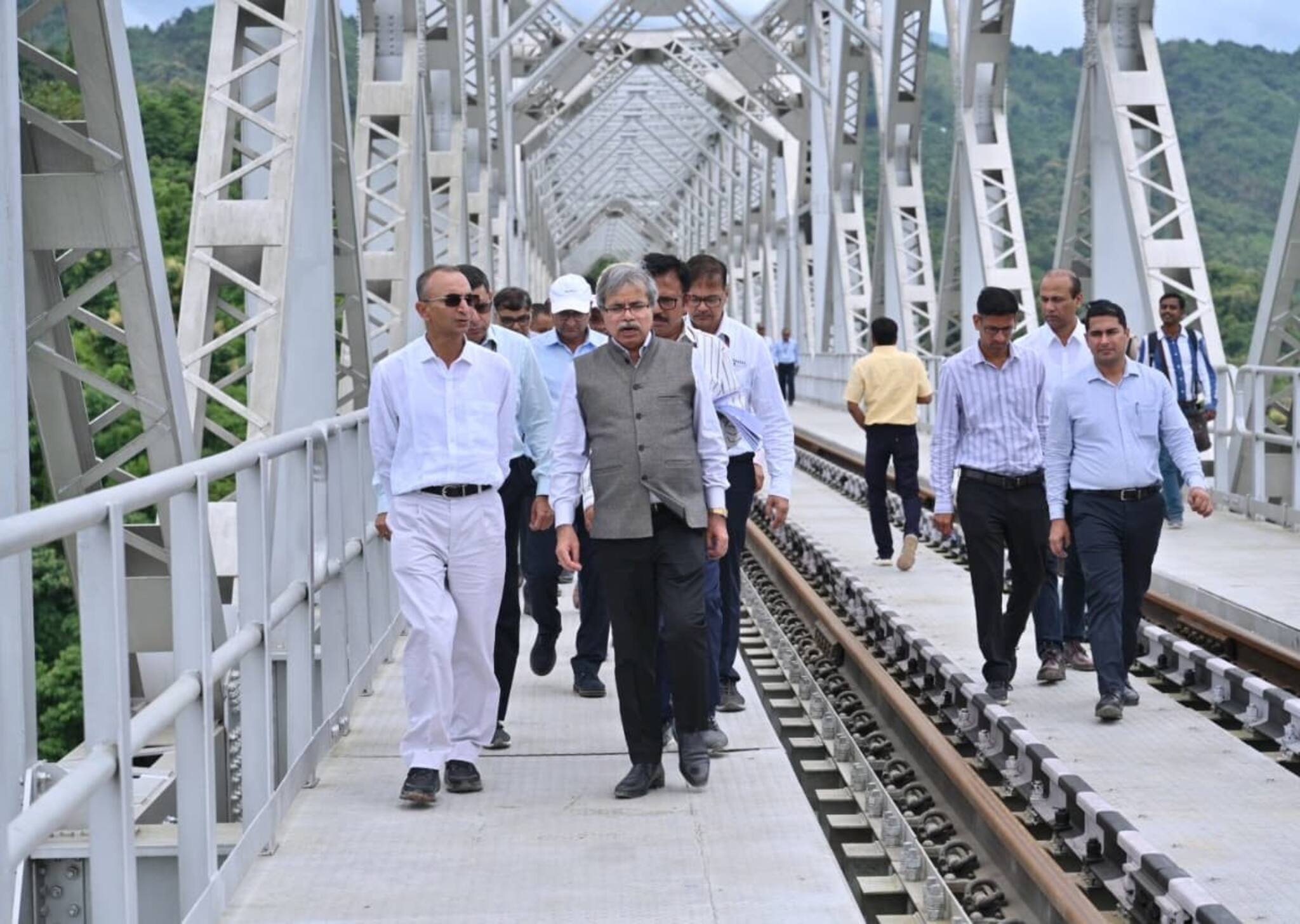 Indian Railway: উত্তর পূর্ব ভারতের রেল মানচিত্রে বড়সড় সাফল্য! নতুন লাইন রেল প্রকল্পের উদ্বোধন