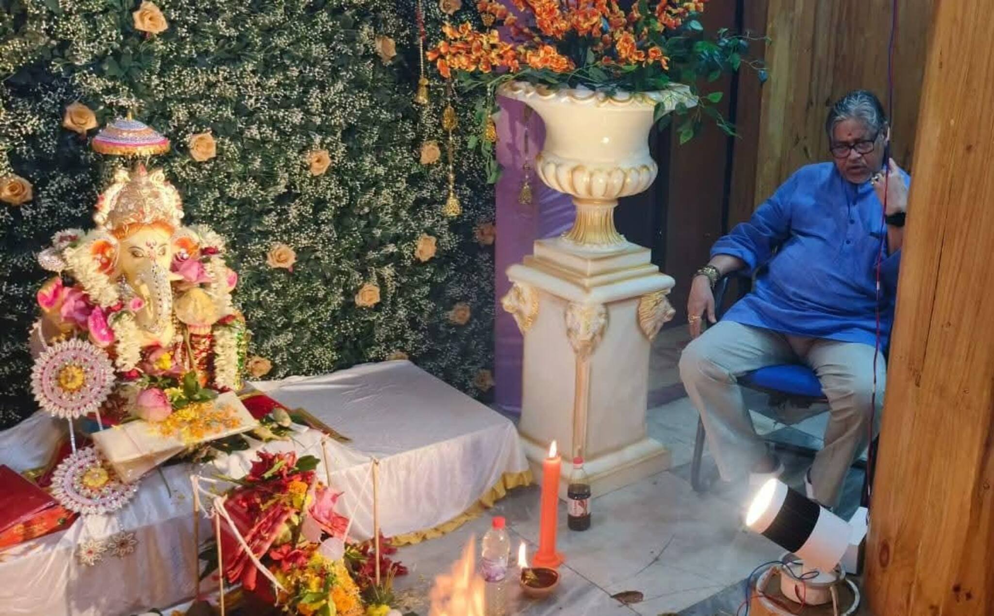 সাড়ম্বরে গণেশ পুজোর আয়োজন উপাচার্যের! বিশ্ববিদ্যালয়ের ঘটনায় প্রতিবাদ জানাল এসএফআই