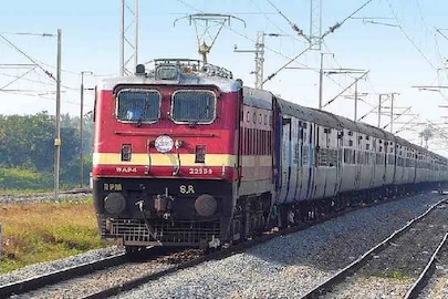 * দীপাবলি, ছট উৎসবে ভীড় নিয়ন্ত্রণে বিশেষ ট্রেন