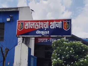 তালড্যাংরায় মোরাম পাচার