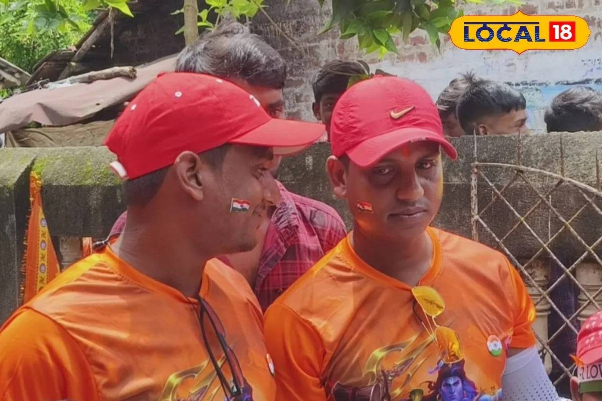 সাইকেলে চেপে কেদারনাথ! ভোলেবাবার নাম নিয়ে যাত্রা শুরু অশোকনগরের দুই বন্ধুর