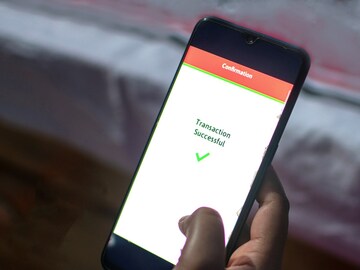 ভুল UPI ID-তে টাকা পাঠিয়ে ফেলেছেন? কীভাবে সেই টাকা ফেরত পাবেন?