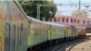 ট্রেনে পাচার হচ্ছিল মহামূল্যবান জিনিস