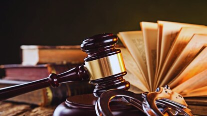 ‘প্রায়শই ময়নাতদন্ত নিয়ে অভিযোগ পাই’! হঠাৎ গুরুত্বপূর্ণ মন্তব্য বিচারপতি তীর্থঙ্কর ঘোষের ‘প্রায়শই ময়নাতদন্ত নিয়ে অভিযোগ পাই’! হঠাৎ গুরুত্বপূর্ণ মন্তব্য বিচারপতি তীর্থঙ্কর ঘোষের