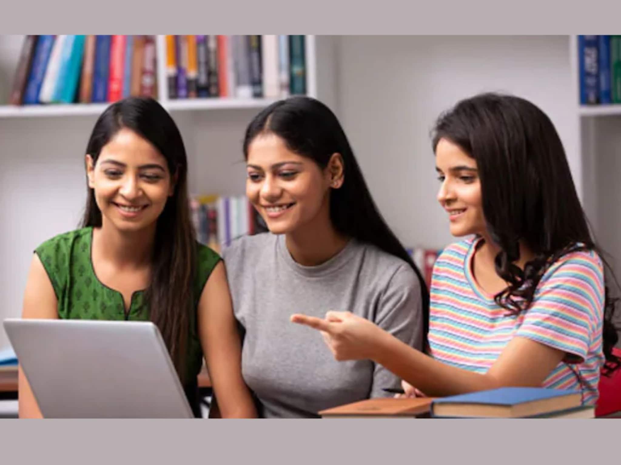 Recruitment News: আকাশবাণীতে সাংবাদিকতার সুযোগ! কতগুলি শূন্যপদ, কতই বা বেতন, জানাল সরকারি সংস্থা