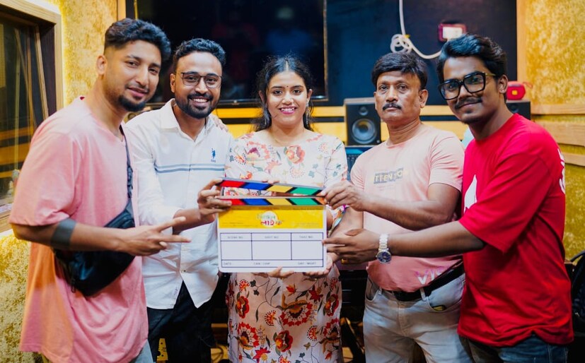 ইতিমধ্যে গানের রেকর্ডিং শেষ, চলতি মাসে শ্যুটিং শুরু হবে এই গানের। গানটির আরও এক চমক হল ক্রিয়েটিভ ডিরেক্টর হিসাবে রয়েছেন পরিচালক অংশুমান প্রত্যুষ। 