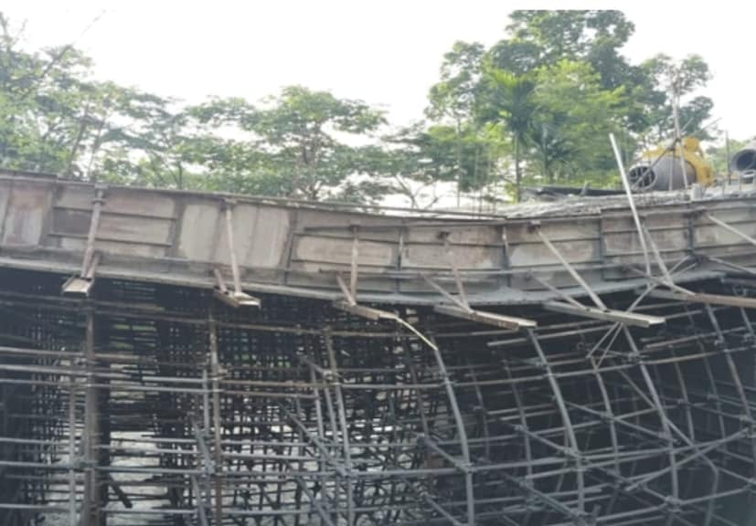 প্রাকৃতিক দুর্যোগের ফলে উত্তর সিকিম ও পার্শ্ববর্তী এলাকায় প্রবল বৃষ্টি, ধস ও জলস্ফীতি প্রায়ই যোগাযোগ ব্যবস্থা ব্যাহত করে। BRO এবার মডুলার ব্রিজে বিশেষভাবে বৃষ্টি ও ধস প্রতিরোধ ব্যবস্থা রেখেছে। তবুও, চলমান আবহাওয়া পরিস্থিতি নির্মাণের স্থায়িত্বের বড় পরীক্ষা হবে।সুরজিৎ দে