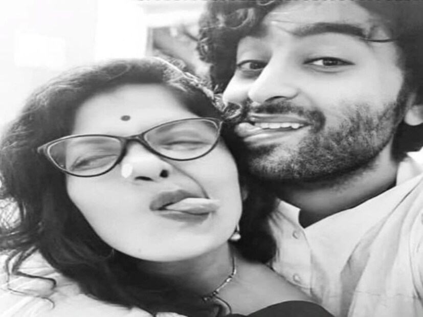 একসঙ্গে পড়াশোনা করতেন অরিজিৎ-কোয়েল, বলা ভালো সোমু আর ঝুমা। Image: Instagram