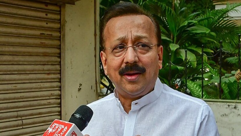  দিল্লির সিলামপুরের বাসিন্দা সেলিমের অস্ত্র ব্যবসার নেটওয়ার্ক ছড়িয়ে ভারত থেকে পাকিস্তান জুড়ে। বাবা সিদ্দিকি হত্যার সঙ্গেও জড়িয়ে আছে সেলিমের নাম।