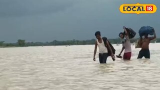 একমাত্র সেতু ভেঙে যাওয়ায় ঝুঁকি নিয়ে পারাপার করছিলেন পড়ুয়ারা। প্রতীকী ছবি 