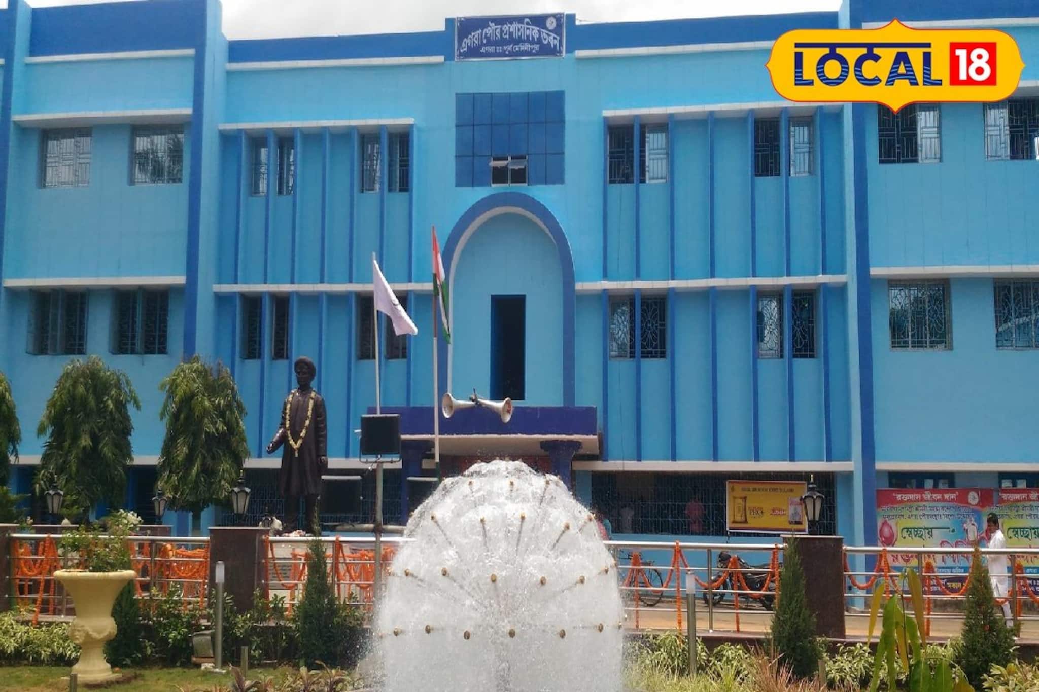 কার বেতন কার ঘাড়ে! মৃত শিক্ষিকাকে নিয়ে টানাটানি! এগরা পৌরসভার বিরুদ্ধে মারাত্মক অভিযোগ