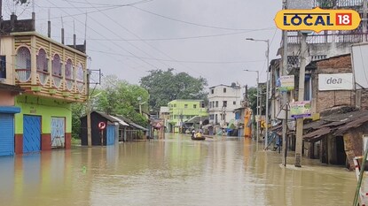 এখনও প্লাবিত ঘাটালের বেশকিছু এলাকা। এখনও প্লাবিত ঘাটালের বেশকিছু এলাকা।