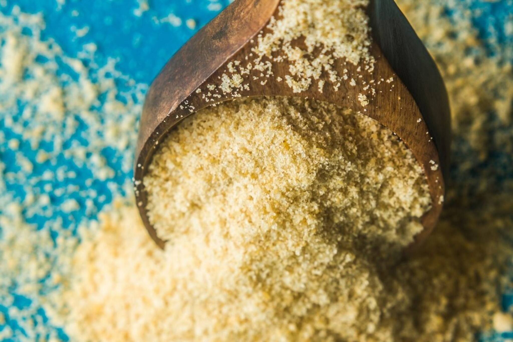 হিং আসল না কি নকল? বুঝবেন কীভাবে? এই তিন সহজ উপায়ে বাড়িতে বসেই চিনে নিতে পারেন খাঁটি হিং 