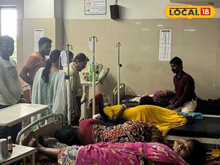 হাসপাতালে বেডে শুয়ে আছেন অসুস্থরা