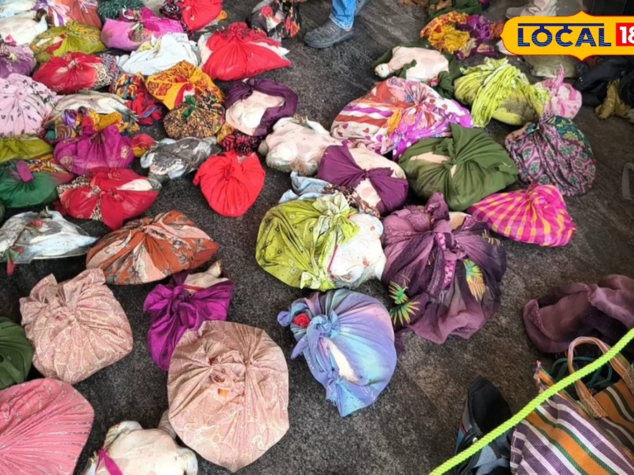 ব্যাগ খুলে অবাক পুলিশ, বেরোল ডজন ডজন কচ্ছপ