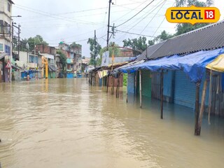 বন্যার জলে প্লাবিত একাধিক গ্রাম। প্রতীকী ছবি 