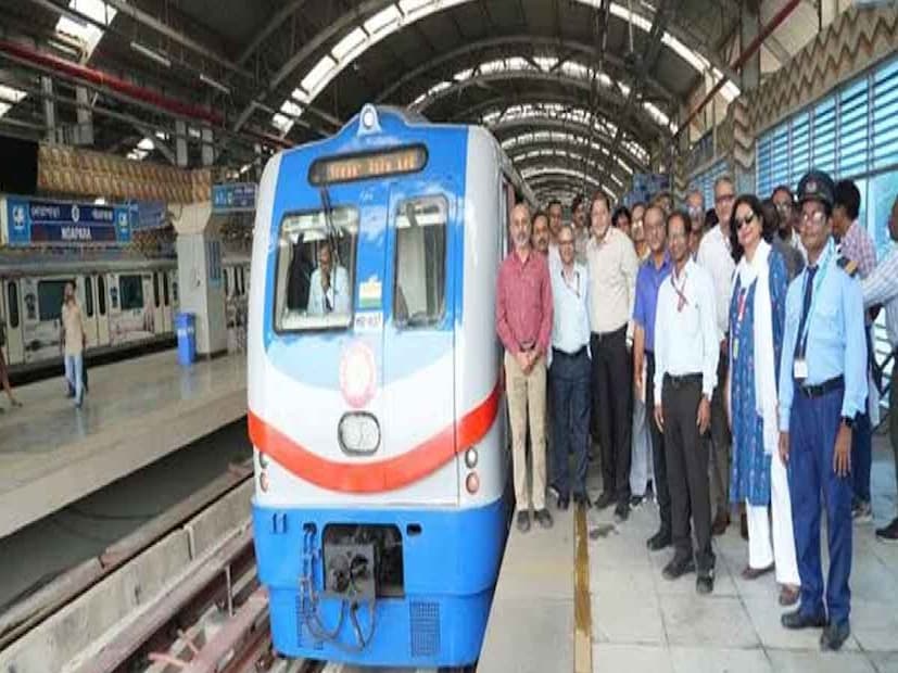প্রতিদিন লাখ লাখ মানুষ যাতায়াত করেন হাওড়া ও শিয়ালদহ থেকে। আগে তাঁদের শহরের এক প্রান্ত থেকে আরেক প্রান্তে যেতে দীর্ঘ সময় লেগে যেত, ট্রাফিক জ্যামের সমস্যাও ছিল নিত্যদিনের সঙ্গী। এবার মেট্রো চালু হওয়ায় কয়েক মিনিটেই পৌঁছে যাওয়া সম্ভব হবে।অন্যদিকে, পরিবহণ বিশেষজ্ঞদের মতে, এই মেট্রো লাইন শহরের ওপর চাপ কমাবে, সড়কপথের যানজটও অনেকটাই হালকা হবে। 