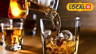 রাত নামলেই বসত দুষ্কৃতীদের মদ-জুয়ার আসর। প্রতীকী ছবি