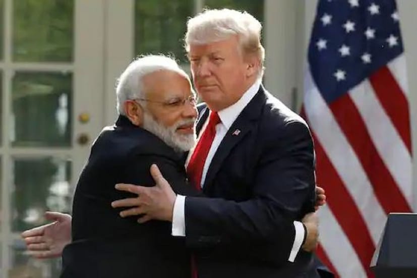 সিএনবিসিকে দেওয়া এক বিবৃতিতে বেস্যান্ট বলেন, 'ইউক্রেন যুদ্ধের সময় এবং পরে ভারত রাশিয়ার তেল থেকে প্রচুর লাভ করেছে। আগে ভারতের তেল সরবরাহে রাশিয়ার অংশ ছিল ১% এরও কম, যা এখন ৪২% এ পৌঁছেছে। ভারত এই সস্তা তেল কিনে পুনরায় বিক্রি করেছে এবং এর থেকে ১৬ বিলিয়ন ডলার অতিরিক্ত লাভ করেছে। এটি একেবারে গ্রহণযোগ্য নয়।'