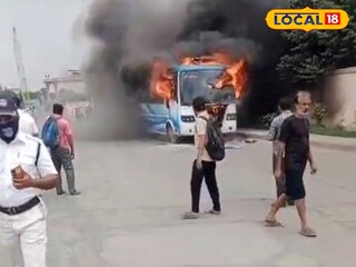 চলন্ত বাসে আগুন 