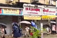 ৩ দিনের প্রবল বৃষ্টিতে একী অবস্থা মুম্বইয়ের? রইল জলমগ্ন বাণিজ্য নগরীর ভিডিও