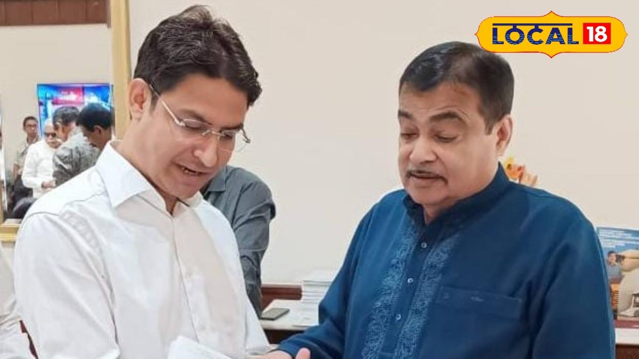 NH10 নিয়ে বিরাট সুখবর! নিতিন গড়করির সঙ্গে বৈঠক রাজু বিস্তার! হাল ফেরাতে একগাদা নির্দেশ কেন্দ্রীয় মন্ত্রীর