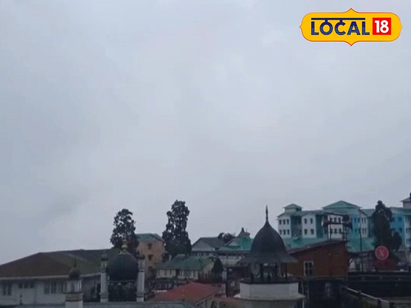 উত্তরবঙ্গ জুড়ে আকাশ মেঘলা। বৃষ্টির সম্ভবনা দিনভর। কুয়াশাচ্ছন্ন পাহাড়েও বৃষ্টির পূর্বাভাস। আজ বেশ কয়েক জেলায় কখনও হালকা থেকে মাঝারি, কখনও বা ভারী বৃষ্টির পূর্বাভাস। (ছবি ও তথ্য: পার্থপ্রতিম সরকার) উত্তরবঙ্গ জুড়ে আকাশ মেঘলা। বৃষ্টির সম্ভবনা দিনভর। কুয়াশাচ্ছন্ন পাহাড়েও বৃষ্টির পূর্বাভাস। আজ বেশ কয়েক জেলায় কখনও হালকা থেকে মাঝারি, কখনও বা ভারী বৃষ্টির পূর্বাভাস। (ছবি ও তথ্য: পার্থপ্রতিম সরকার)