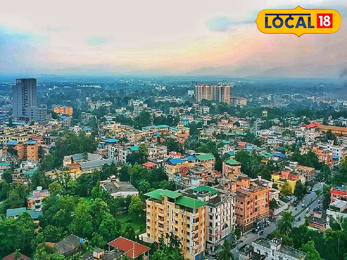 শিলিগুড়ি : হালকা মেঘ। পরিষ্কার আকাশ। চড়া রোদ। হালকা বৃষ্টির সম্ভাবনা। তাপমাত্রা ৩০ ডিগ্রি সেলসিয়াস।