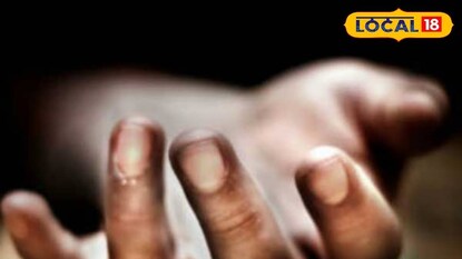 নদীতে ভেসে উঠল মৃতদেহ। প্রতীকী ছবি নদীতে ভেসে উঠল মৃতদেহ। প্রতীকী ছবি