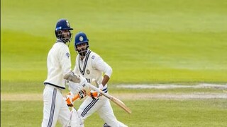 ক্রিজে রয়েছেন রবীন্দ্র জাদেজা এবং ধ্রুব জুরেল