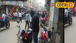 দিনেদুপুরে বাইক চুরি। (প্রতিকী ছবি, সৌজন্যে AI)