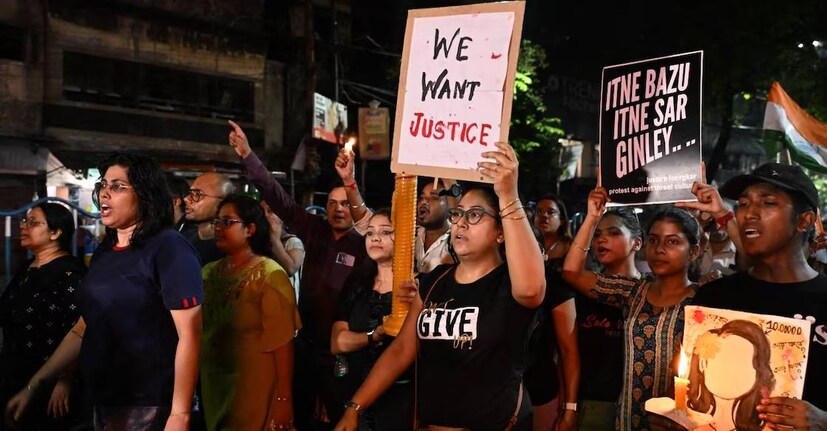 এদিকে বিজেপির প্রাক্তন রাজ্য সভাপতি সুকান্ত মজুমদার পাল্টা প্রশ্ন তুলেছেন পুলিশের অতি তৎপরতা নিয়ে। সঙ্গে আগামী দিনে রাজনৈতিকভাবে এবং গণতান্ত্রিক আন্দোলনের মাধ্যমে এর প্রত্যুত্তর আসবে বলে হুঁশিয়ারিও দেন তিনি।