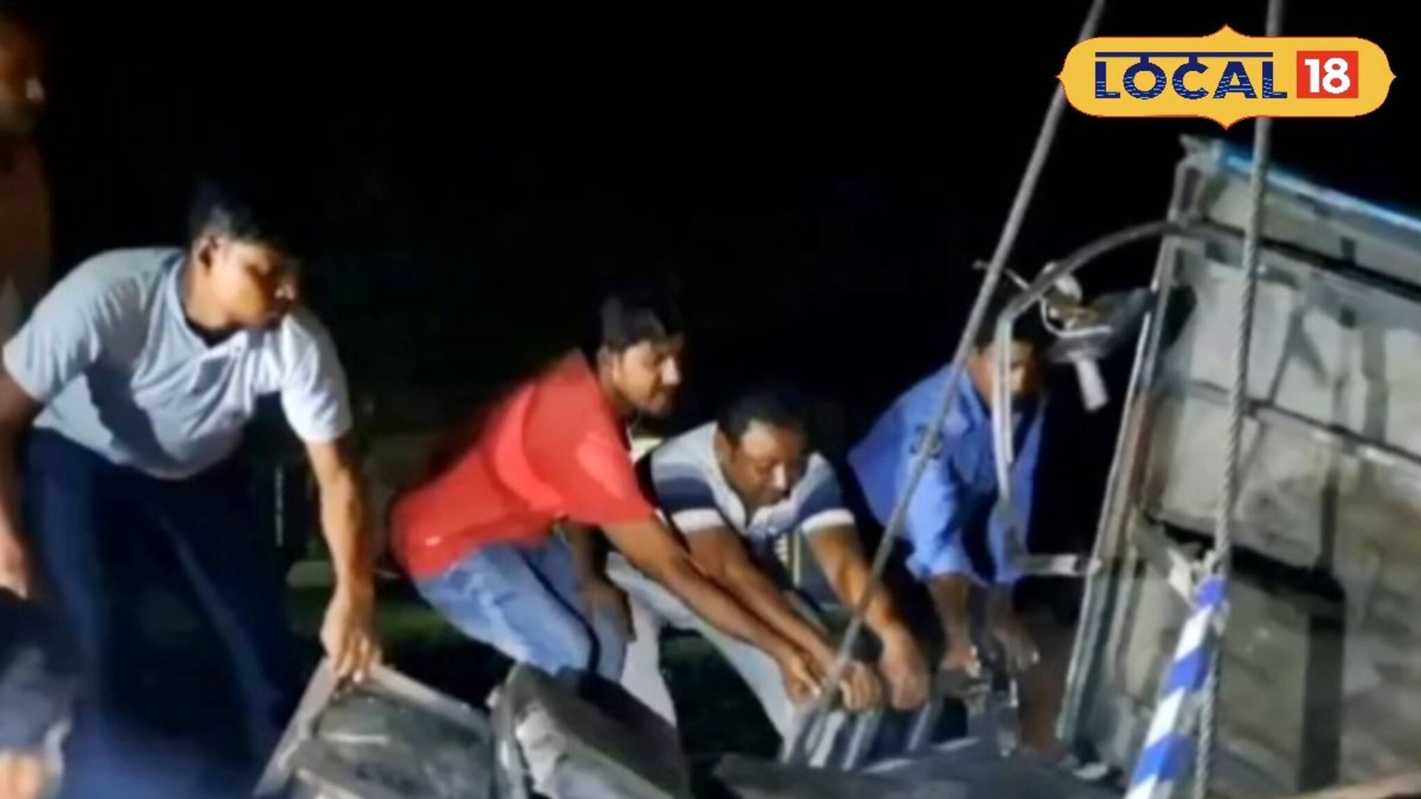 বাড়ি ফেরার পথে ডাম্পারের ধাক্কা! দুমড়ে-মুচড়ে গেল টোটো, ছিটকে প্রাণ গেল চালকের