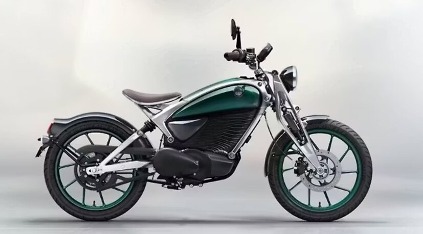 নিজেদের 350-650 cc লাইনআপ-কে আরও জোরদার করতে চাইছে Royal Enfield। সেই সঙ্গে আগামী কয়েক বছরে সংস্থা বাজারে আনতে চলেছে ব্র্যান্ড নিউ 750 cc রেঞ্জ এবং EV-ও। এদিকে সম্প্রতি নিজেদের বিদ্যমান মডেলগুলি রিনিউ করেছে Royal Enfield। তবে এবার উন্নতির নতুন পর্যায়ের জন্য প্রস্তুতি নিচ্ছে তারা। এদিকে 450 cc ফ্যামিলিকে আরও ঢেলে সাজানোর জন্য জোর দিচ্ছে সংস্থা।