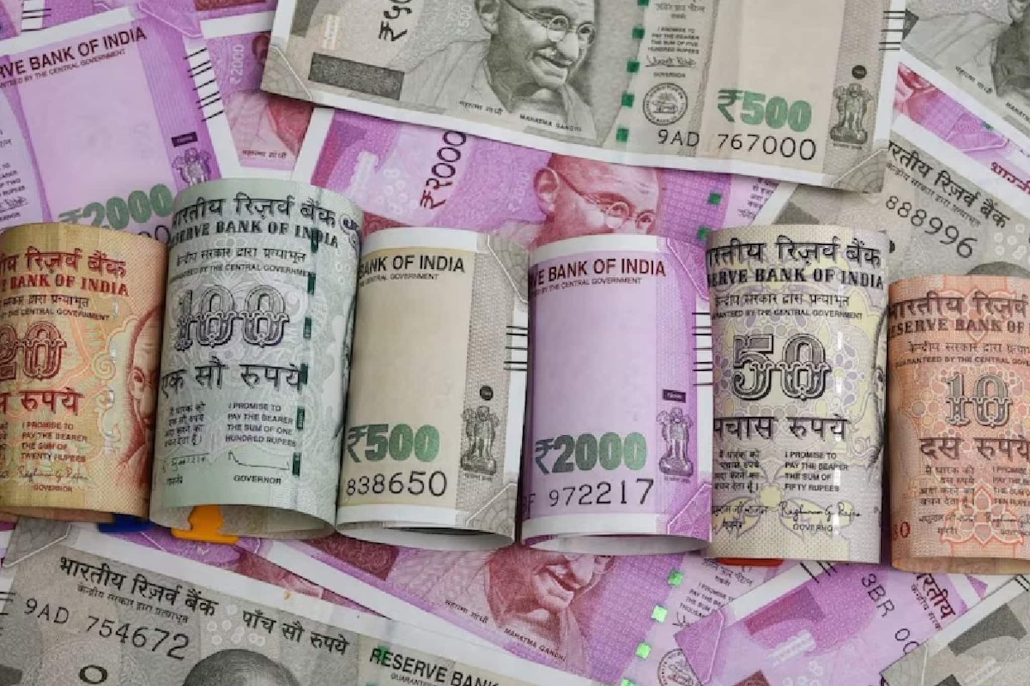 বাড়িতে এখনও আছে ২০০০ টাকার নোট ? তা হলে জেনে নিন! বড় ঘোষণা, রিজার্ভ ব্যাঙ্কের নতুন আপডেট!