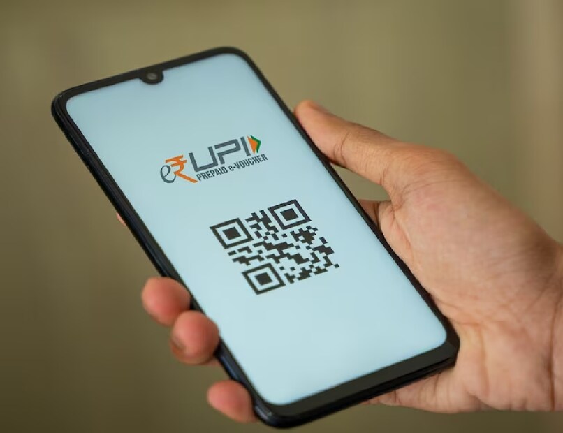 তবে মনে রাখতে হবে, UPI Lite-এর মাধ্যমে একবারে সর্বাধিক ১,০০০ টাকা পর্যন্ত লেনদেন করা যায় এবং এক্ষেত্রে সর্বোচ্চ ৫,০০০ টাকা পর্যন্ত ব্যালেন্স রাখা সম্ভব।