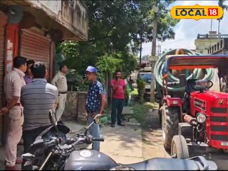 ঘটনাস্থলে পুলিশ।