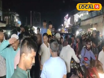 টাকি রোড অবরোধ
