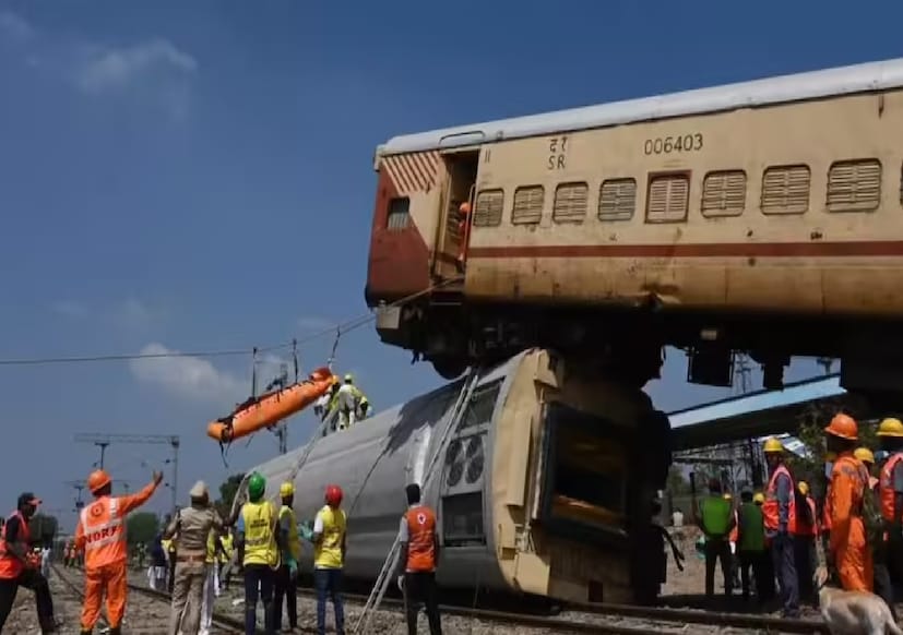 রেল দুর্ঘটনা ঘটলে কীভাবে উদ্ধার কাজ করতে হবে তারই মক ডিল করা হলো বলে রেল ও এনডিআরএফ এর তরফে জানানো হয়েছে। Photo- Representative