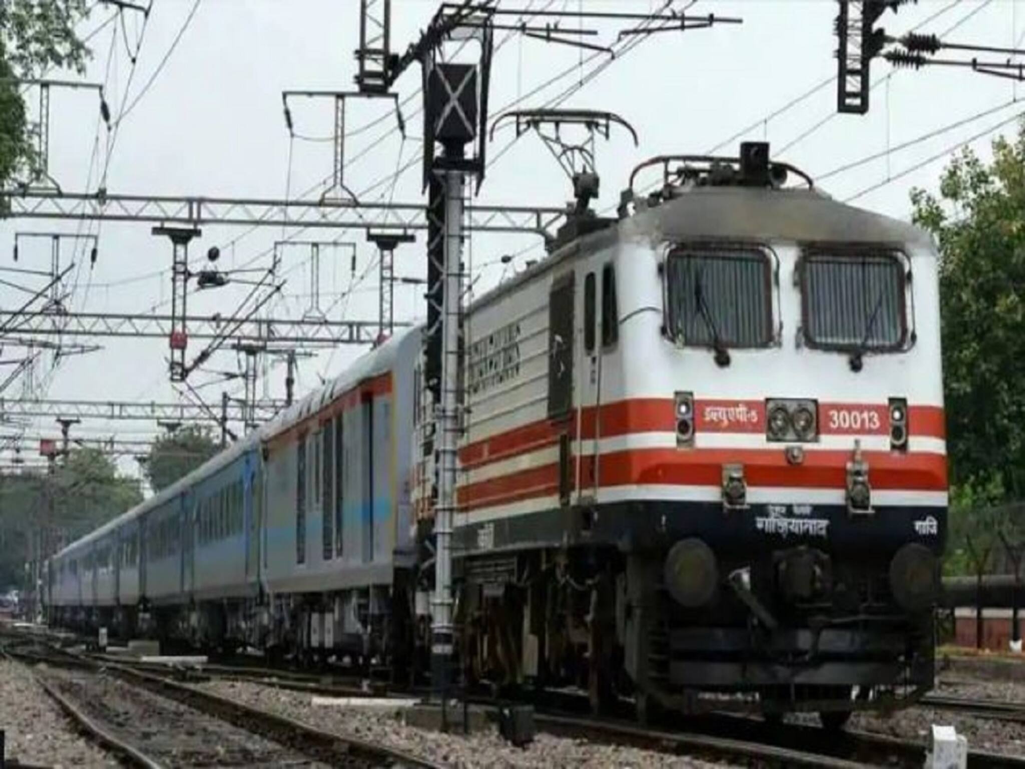 Indian Railways: কলকাতা থেকে জম্মু বিশেষ ট্রেন চালানোর সিদ্ধান্ত 
