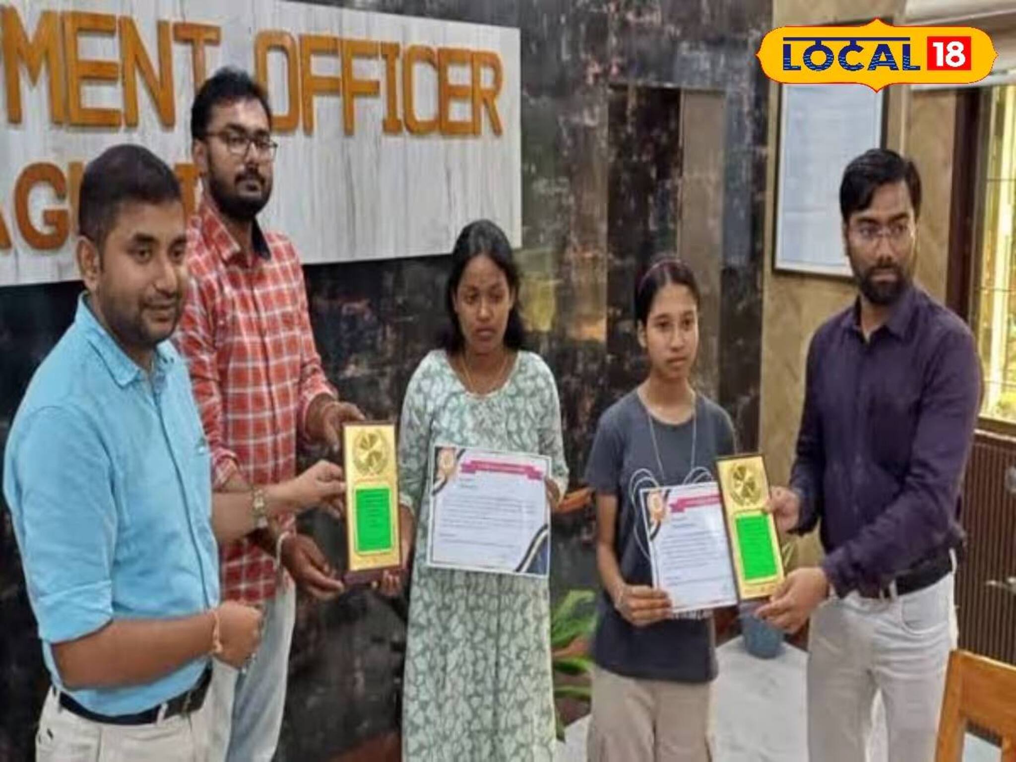 জলপাইগুড়ির গর্ব! মুখ্যমন্ত্রীর হাত থেকে পুরস্কার পাচ্ছেন 'এই' দুই কন্যা