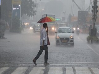 প্রবল বৃষ্টি আসছে বেশ কিছু জেলায়