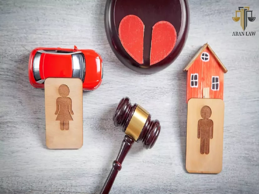 ৫. এককালীন ভরণপোষণ (Lump Sum Alimony)মাসিক ভরণপোষণ দেওয়ার পরিবর্তে এককালীন অর্থ প্রদান করা হয়। এর ফলে মাসে মাসে মামলা লড়াইয়ের জটিলতা এড়ানো যায়। প্রাপক স্বামী/স্ত্রী এই অর্থ দিয়ে ঋণ শোধ, বাড়ি কেনা বা অন্যান্য প্রয়োজন মেটাতে পারেন।