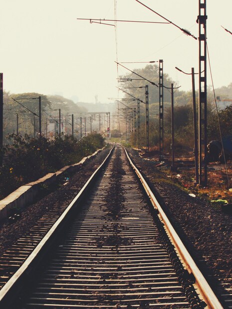 Shocking, Train, Toilet, Railway Station, railways,